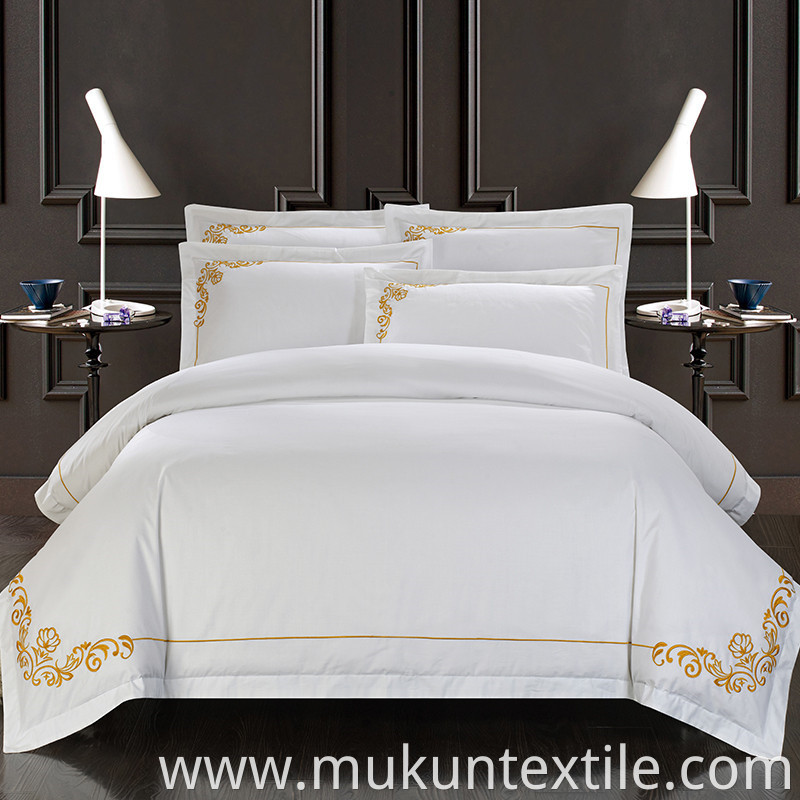 Hotel Bedding Set 4 Jpg